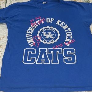 Gildan, Medium, Short-Sleeve Shirt